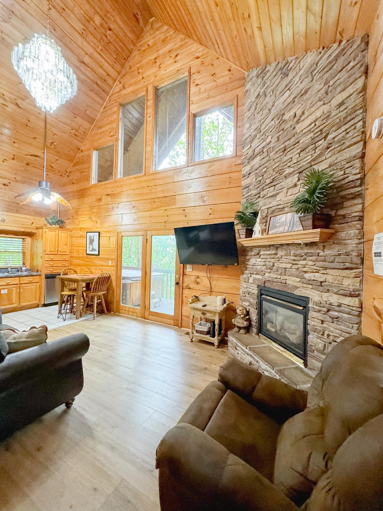 Romantic Notions Sevierville Exterior photo