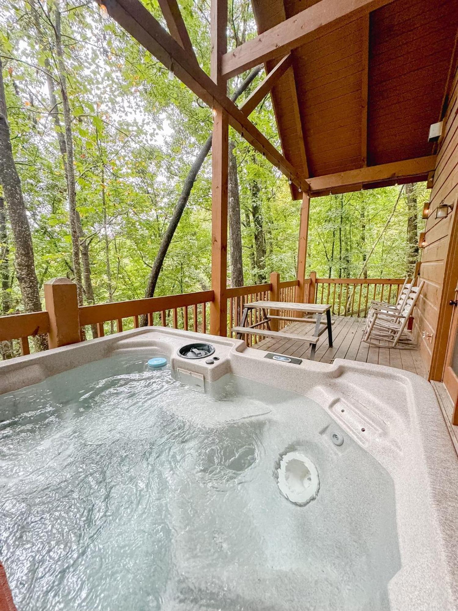 Romantic Notions Sevierville Exterior photo